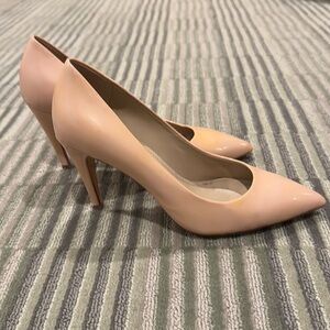DVF Nude pumps. Size 8. Patent Leather.